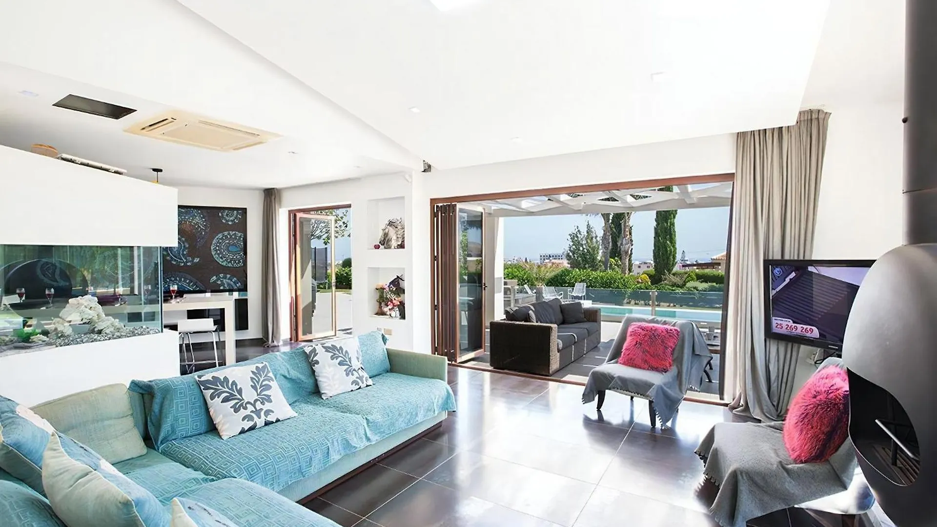 Villa Protaras Sunshine, Stylish 4Bdr Villa With Pool, Close To Fig Tree Bay Beach